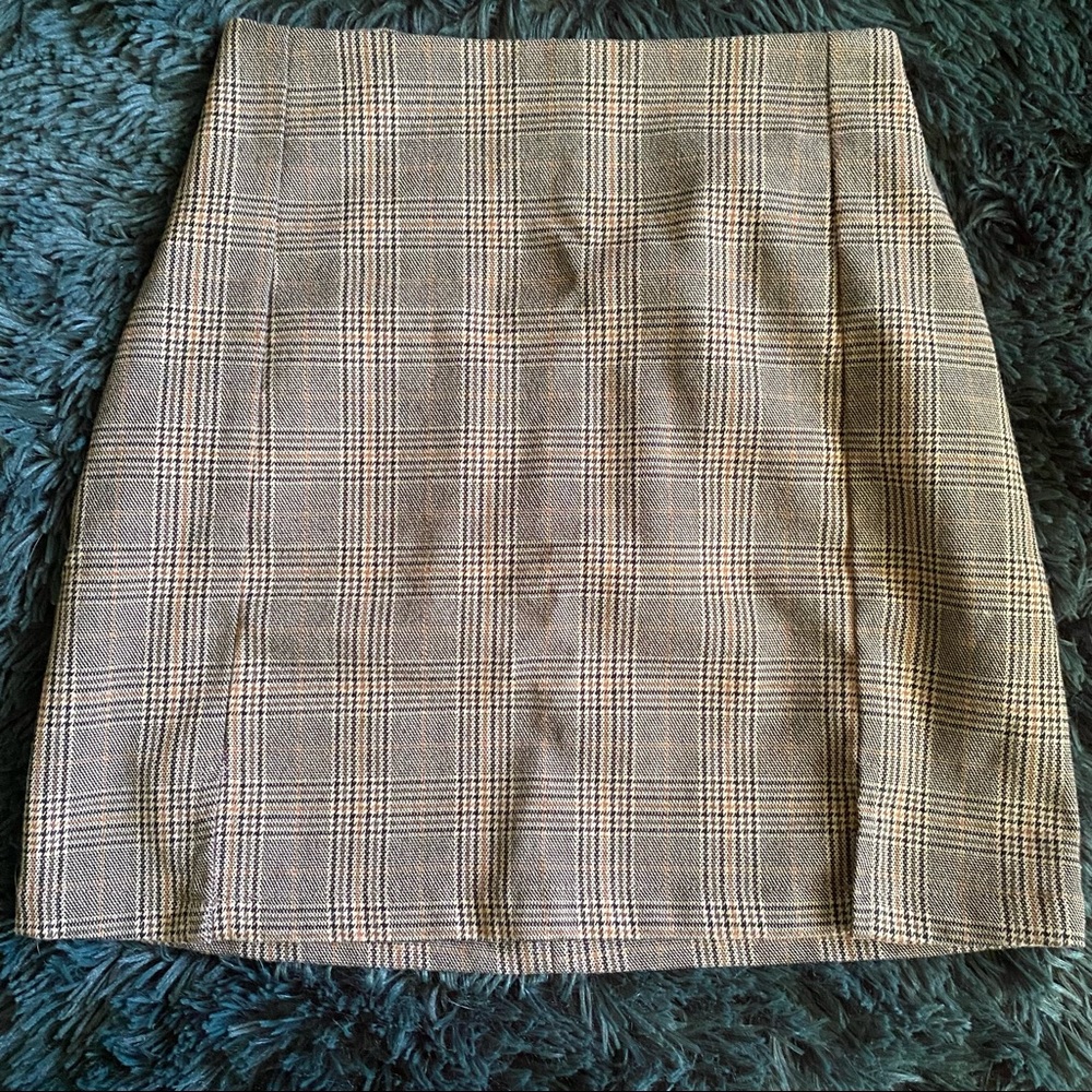 brandy melville cara skirt